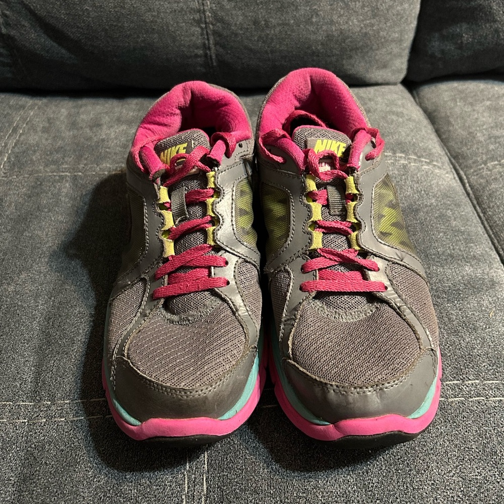 Nike Women's Charcoal and Magenta Sneakers